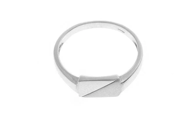 18ct White Gold Signet Ring (4.1g) GR-2466