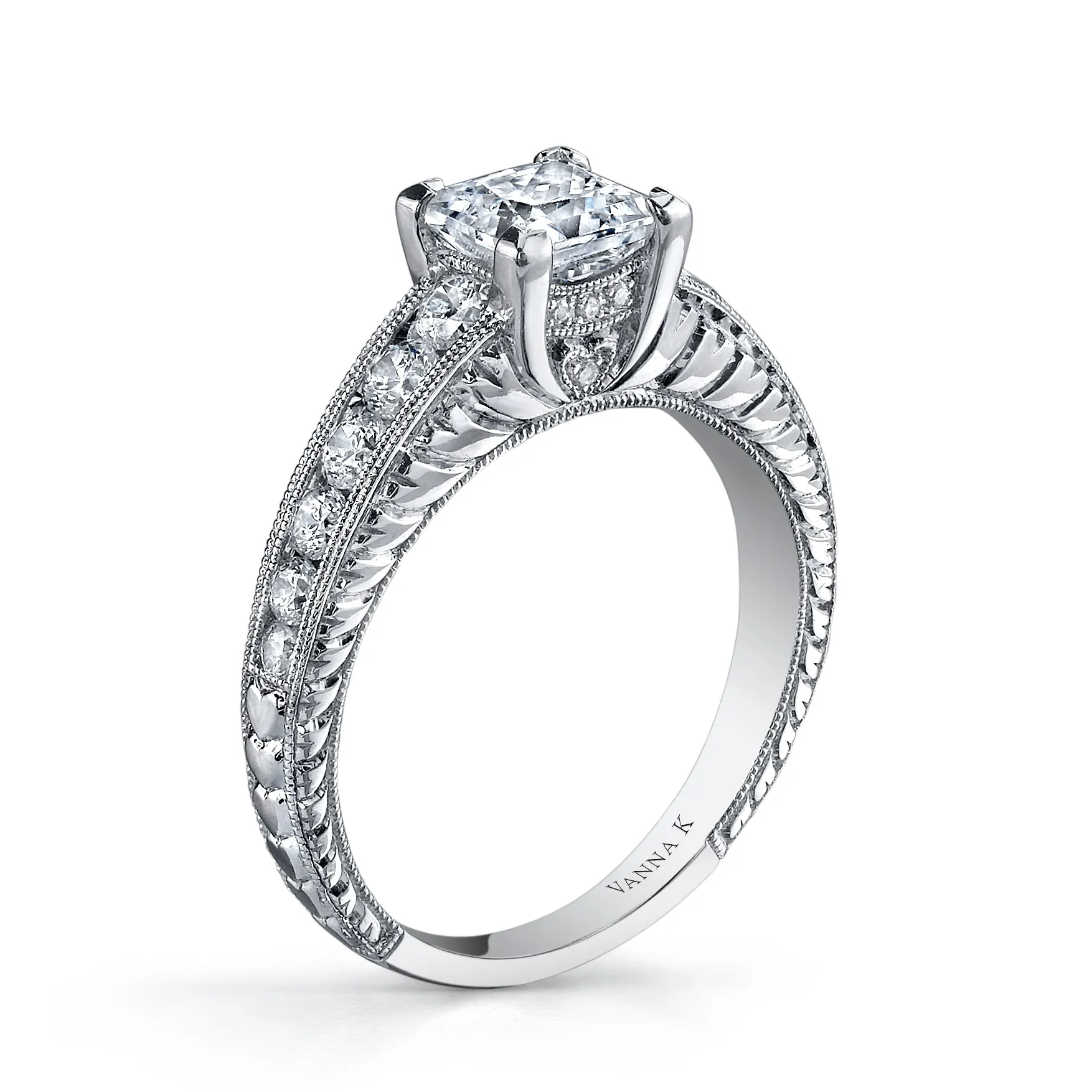 18K White Gold Diamond Engagement Ring