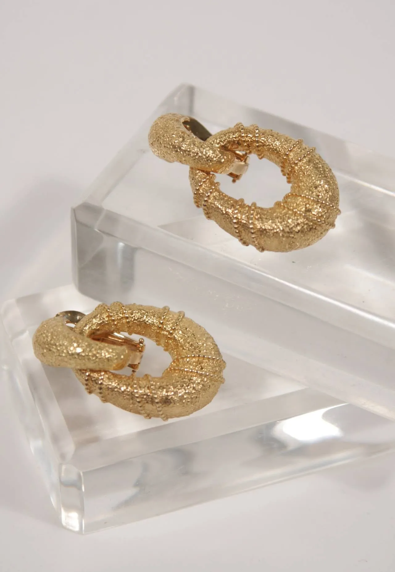 GOLD Textured Oval Clip On 18 Karat Yellow Gold Earrings