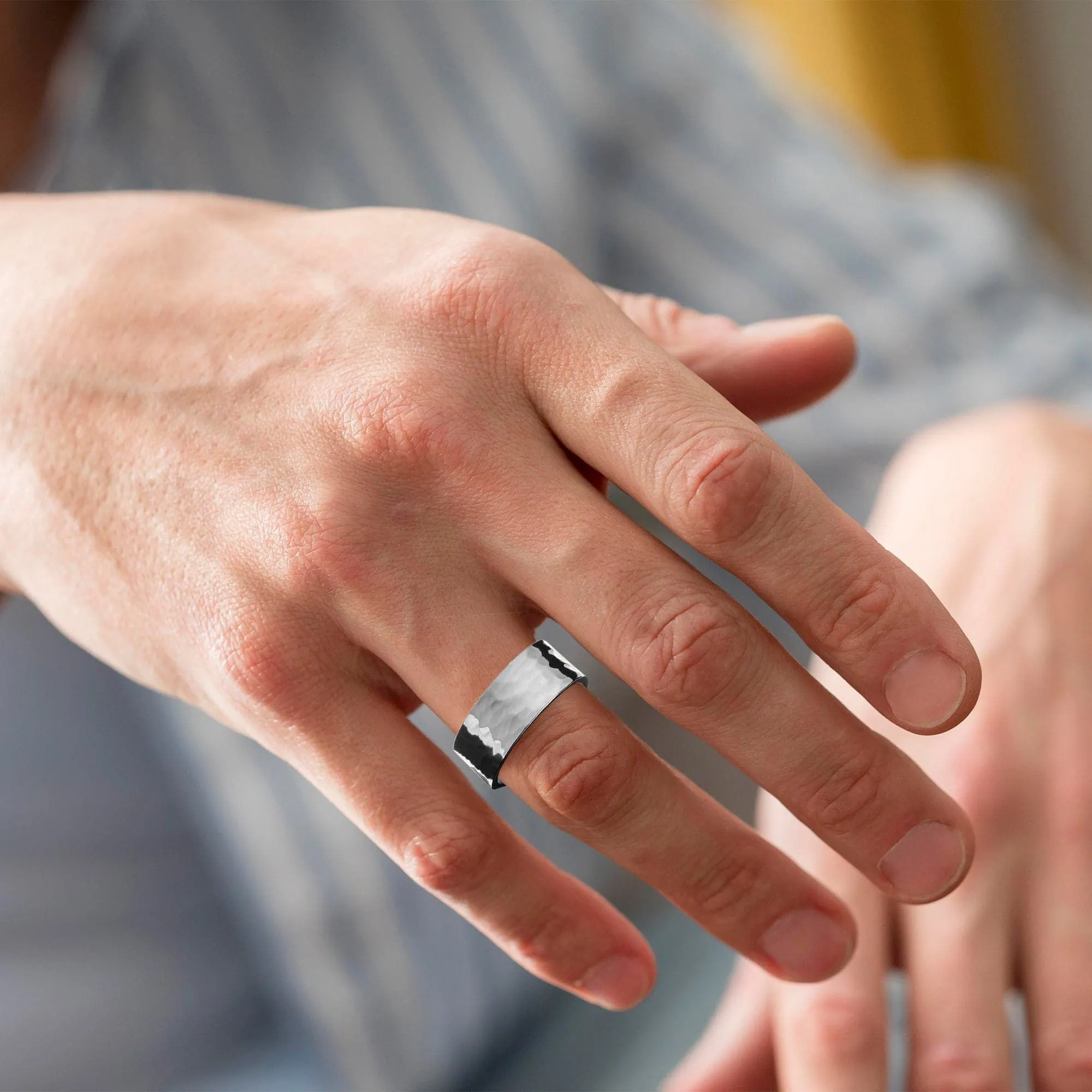 Men's 9.5MM Hammered Ring