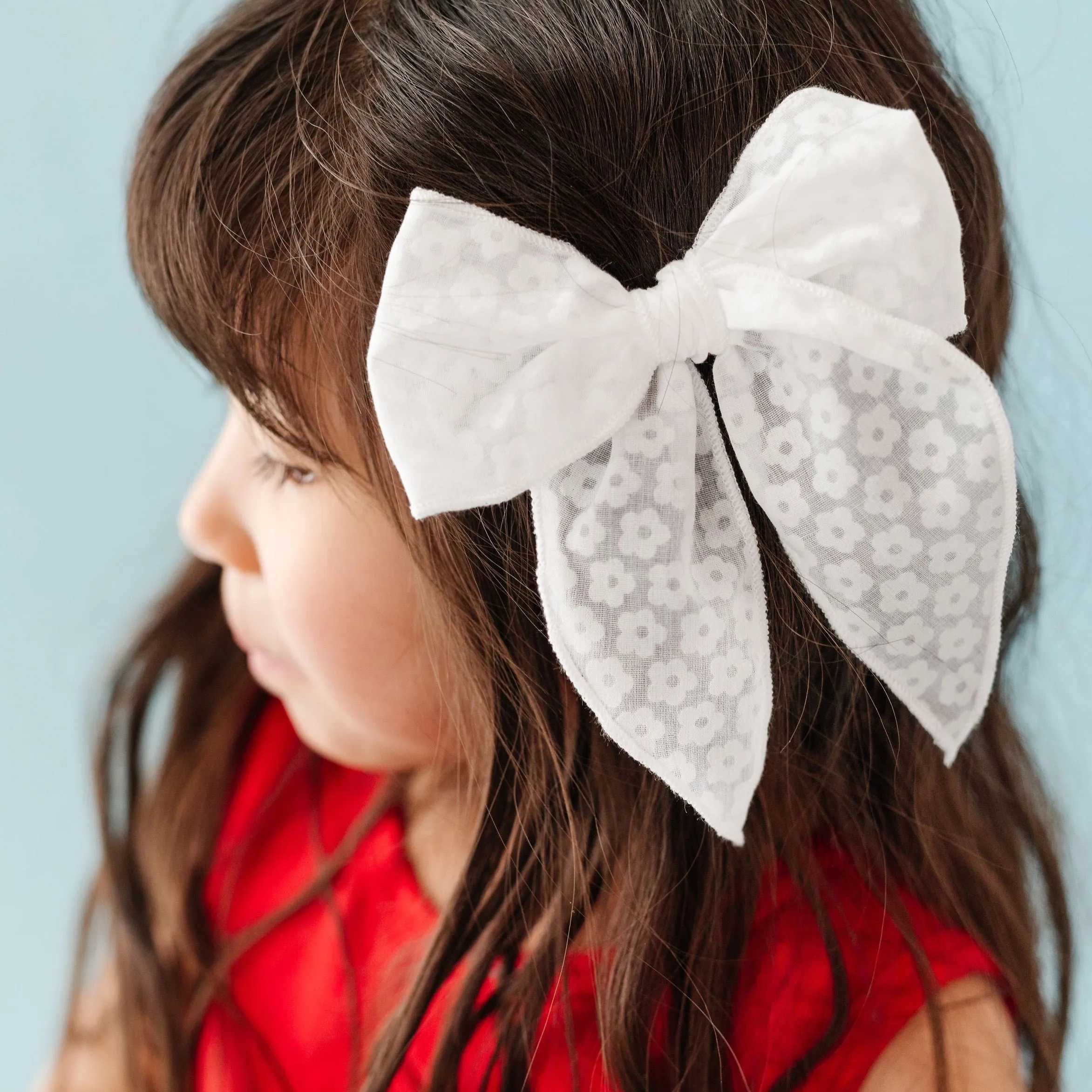 Party Girl Bow - White Flowers