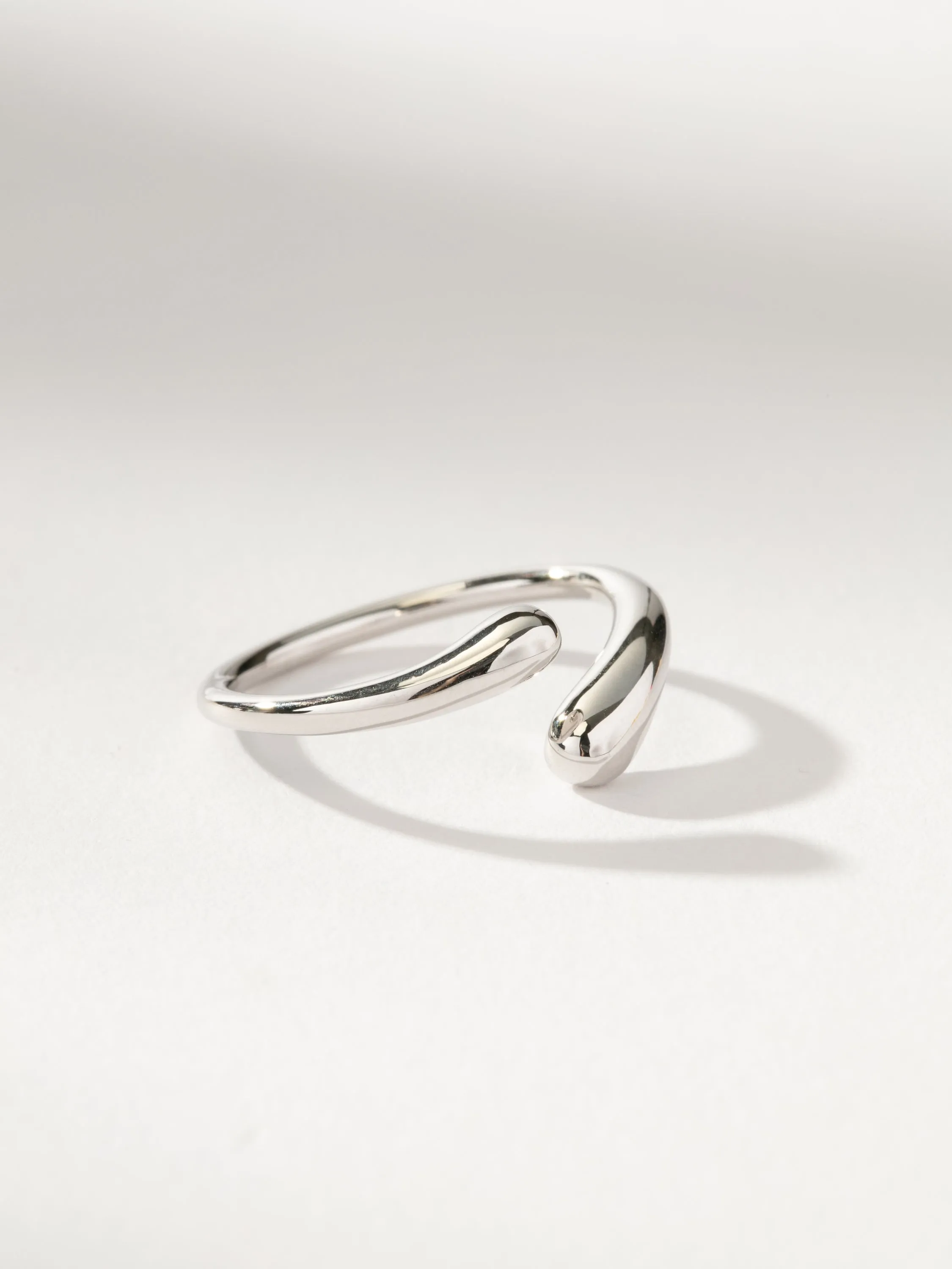 Unbothered Asymmetrical Ring